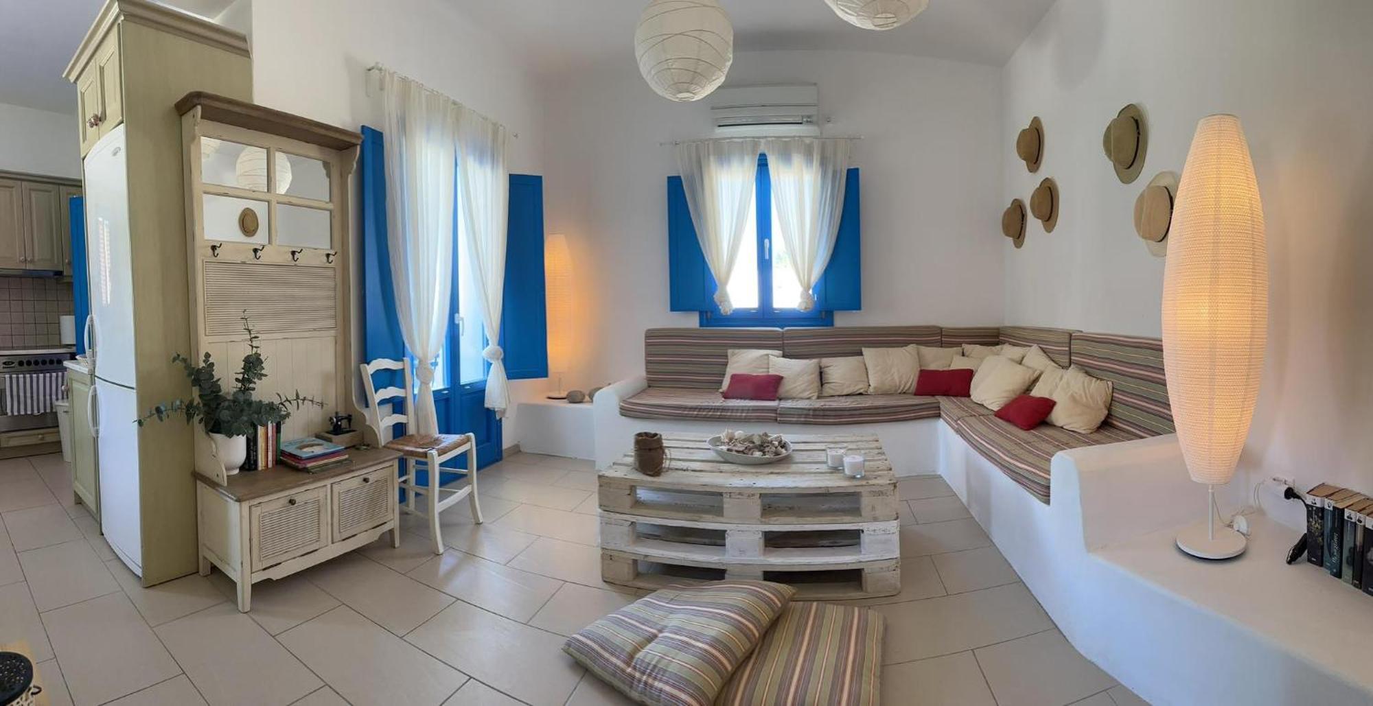 Blue Meadow Villa Livadi  ภายนอก รูปภาพ
