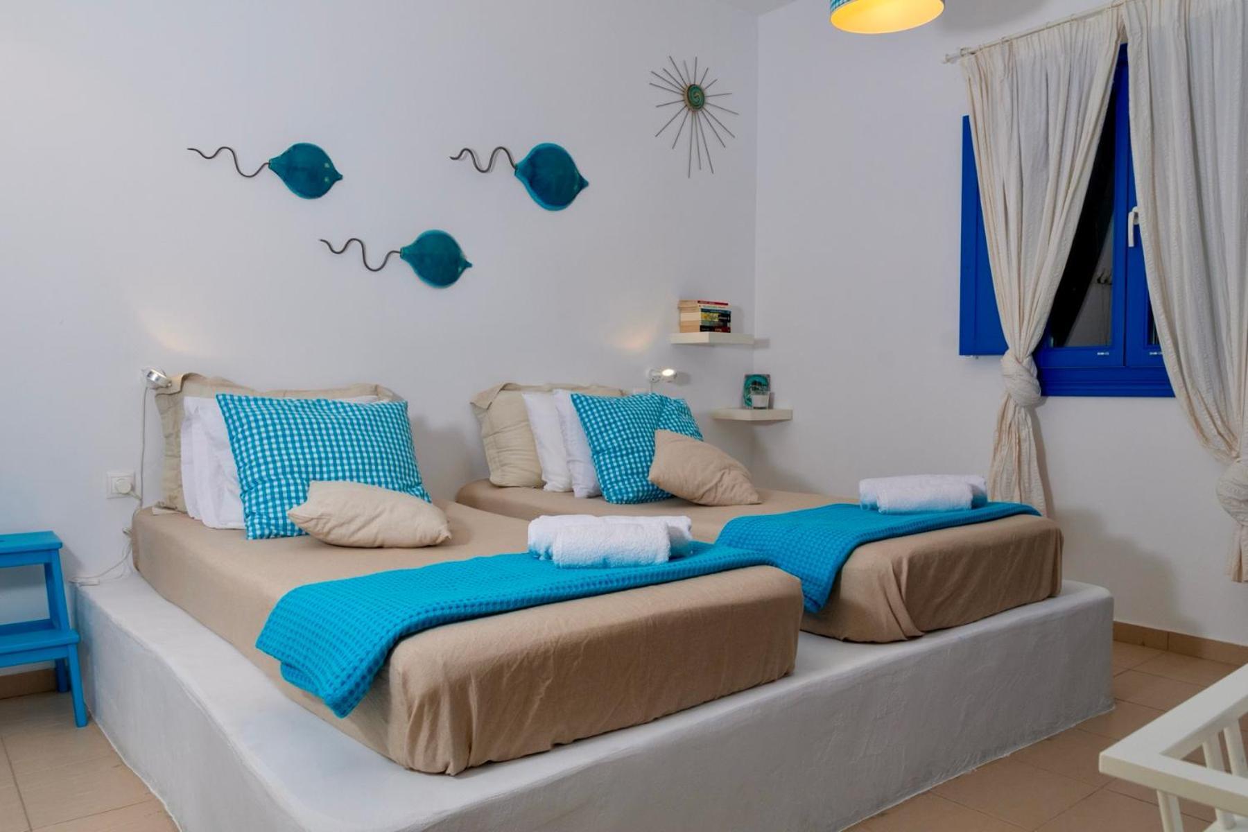 Blue Meadow Villa Livadi  ภายนอก รูปภาพ
