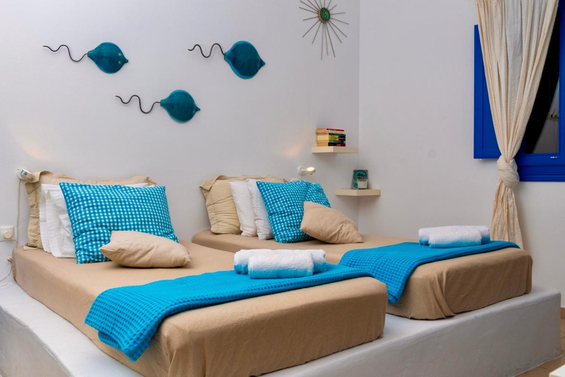 Blue Meadow Villa Livadi  ภายนอก รูปภาพ