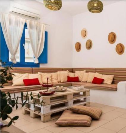 Blue Meadow Villa Livadi  ภายนอก รูปภาพ