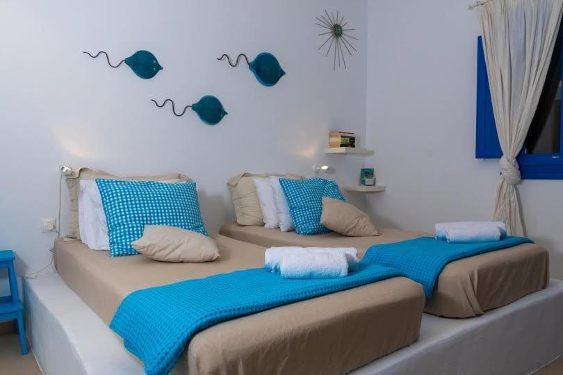 Blue Meadow Villa Livadi  ภายนอก รูปภาพ