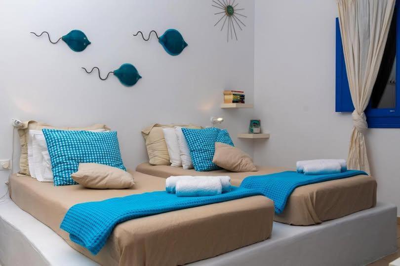 Blue Meadow Villa Livadi  ภายนอก รูปภาพ