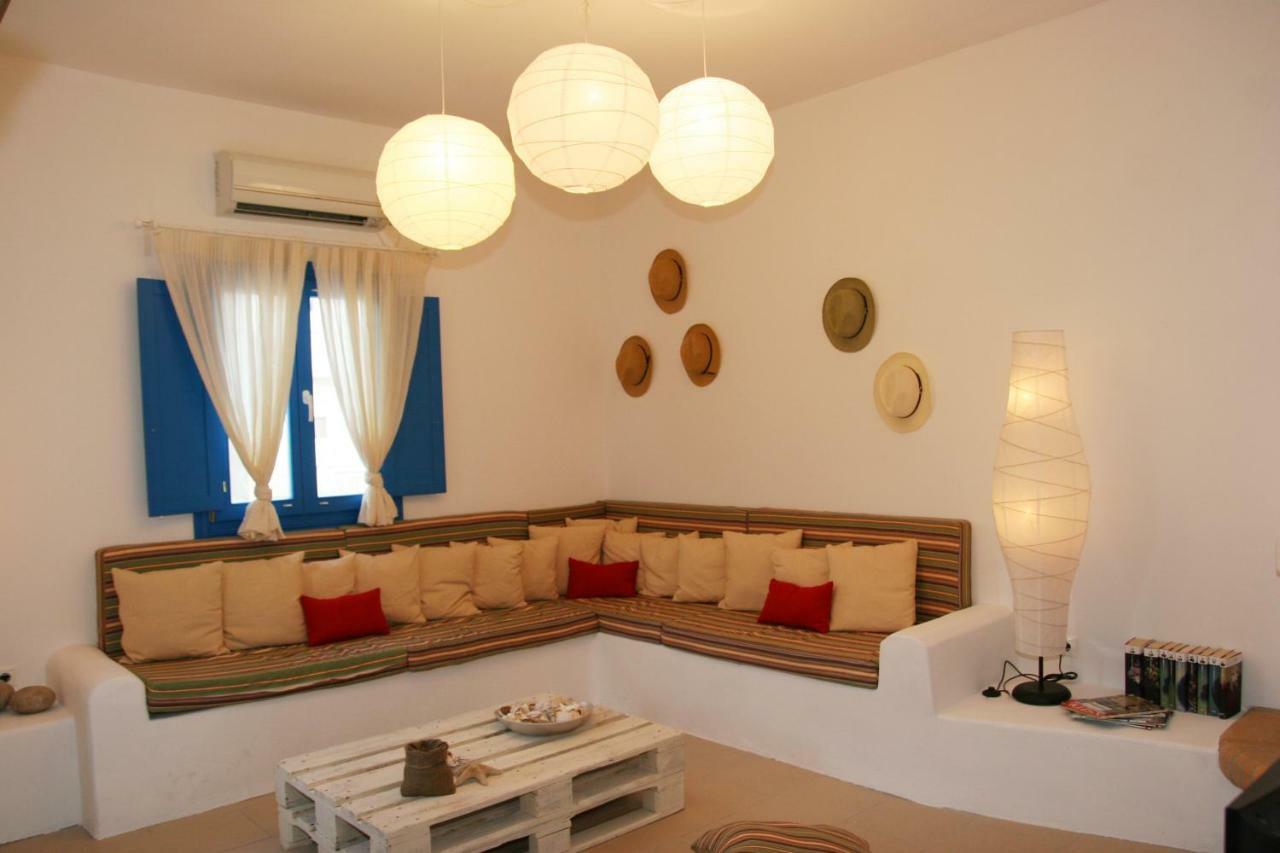 Blue Meadow Villa Livadi  ภายนอก รูปภาพ