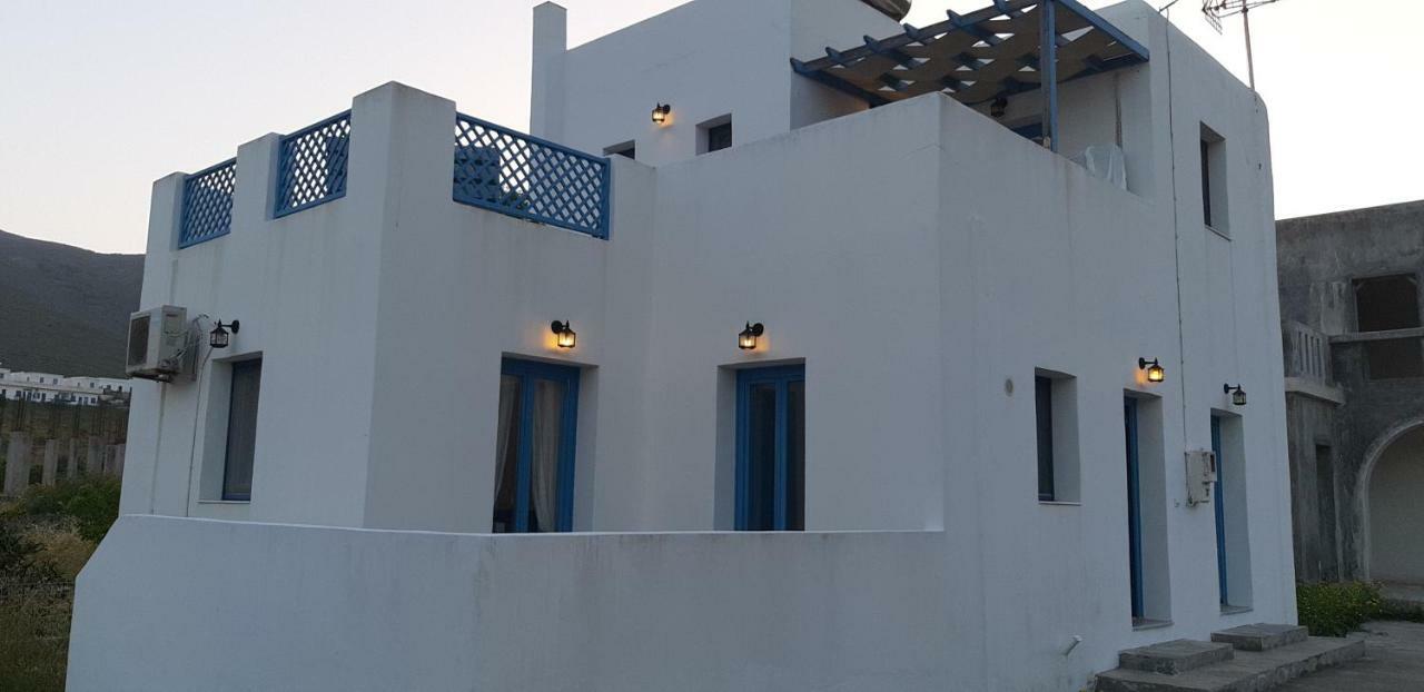 Blue Meadow Villa Livadi  ภายนอก รูปภาพ